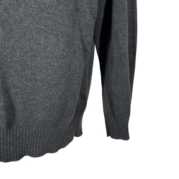 BILLS KHAKIS Men’s Charcoal Gray V-Neck Pullover Sweater Medium - Picture 2 of 5